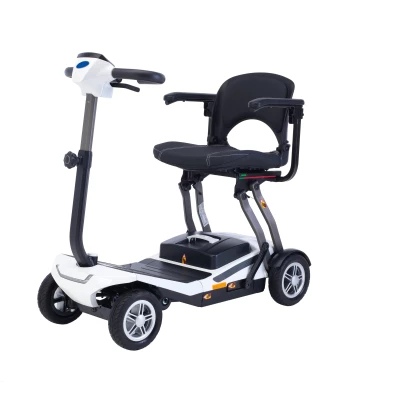 Invalidní elektrická čtyřkolka Invacare Scorpius A foto